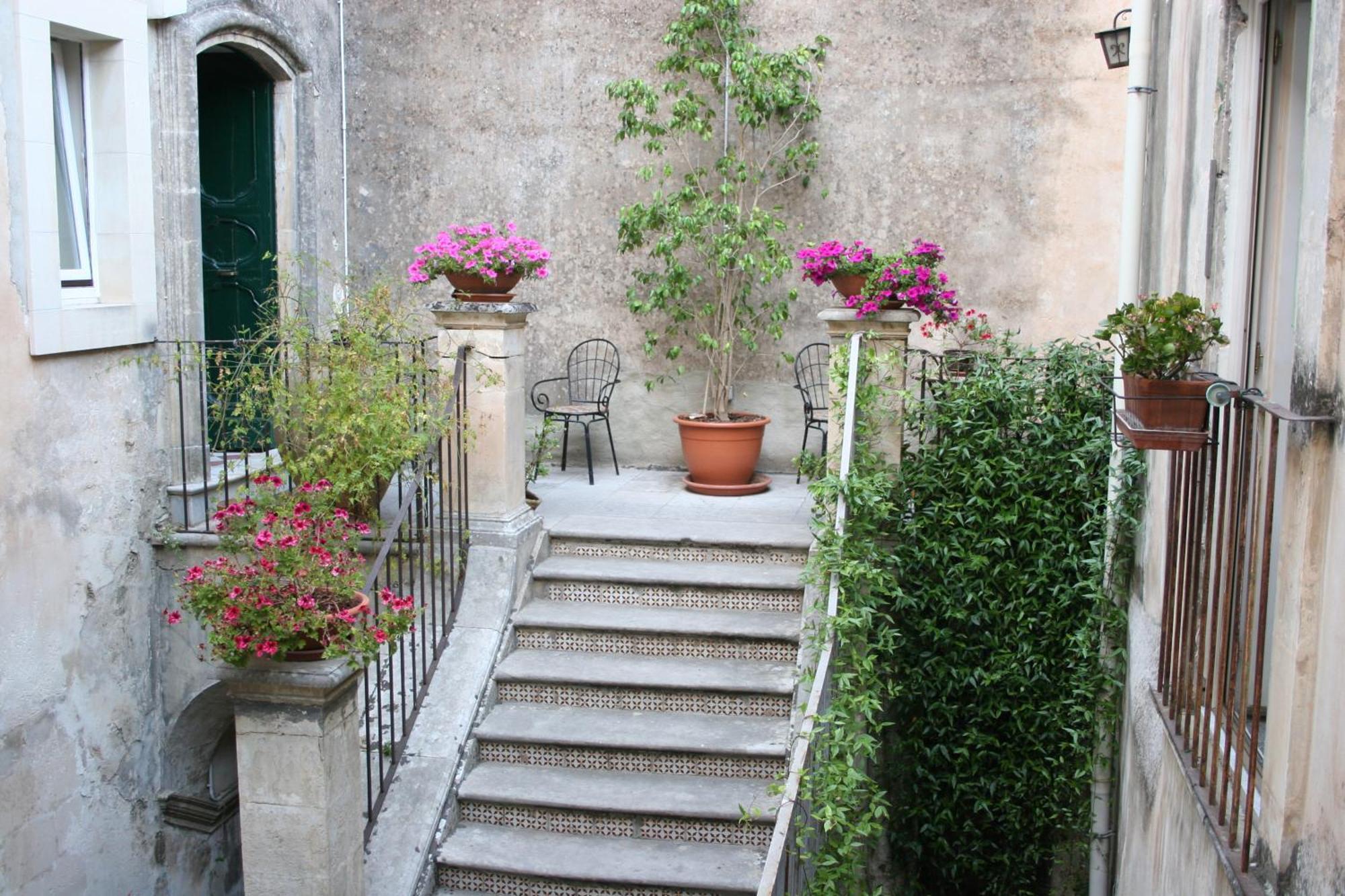 Palazzo Il Cavaliere B&B De Charme Modica Zewnętrze zdjęcie