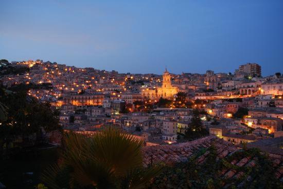 Palazzo Il Cavaliere B&B De Charme Modica Zewnętrze zdjęcie